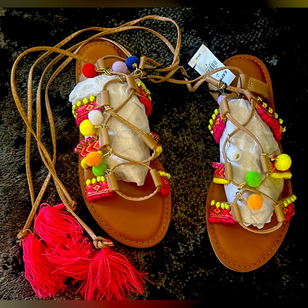 Express sandals NWT